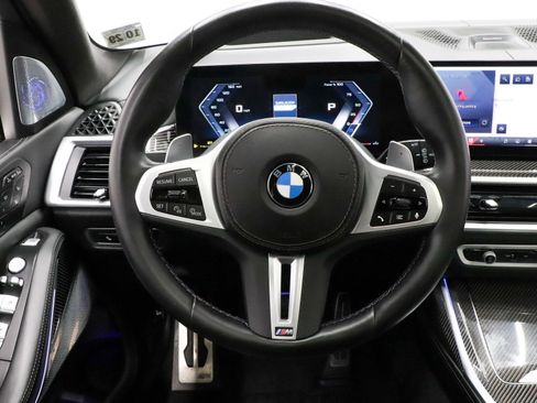 Used 2025 BMW X7 M60i image 37