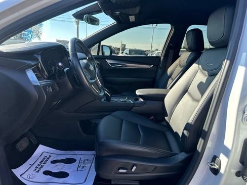 Used 2022 Cadillac XT5 Luxury AWD/4WD image 34
