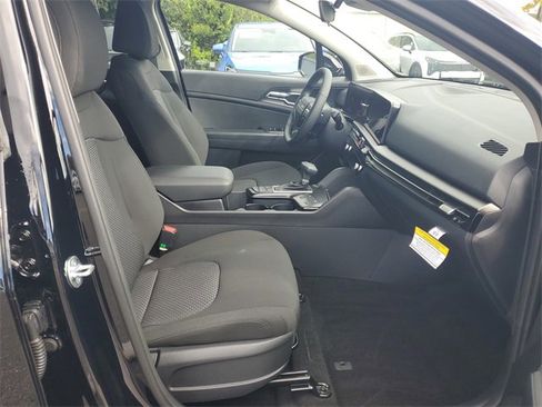 New 2026 Kia Sportage LX w/ LX Convenience Package image 7