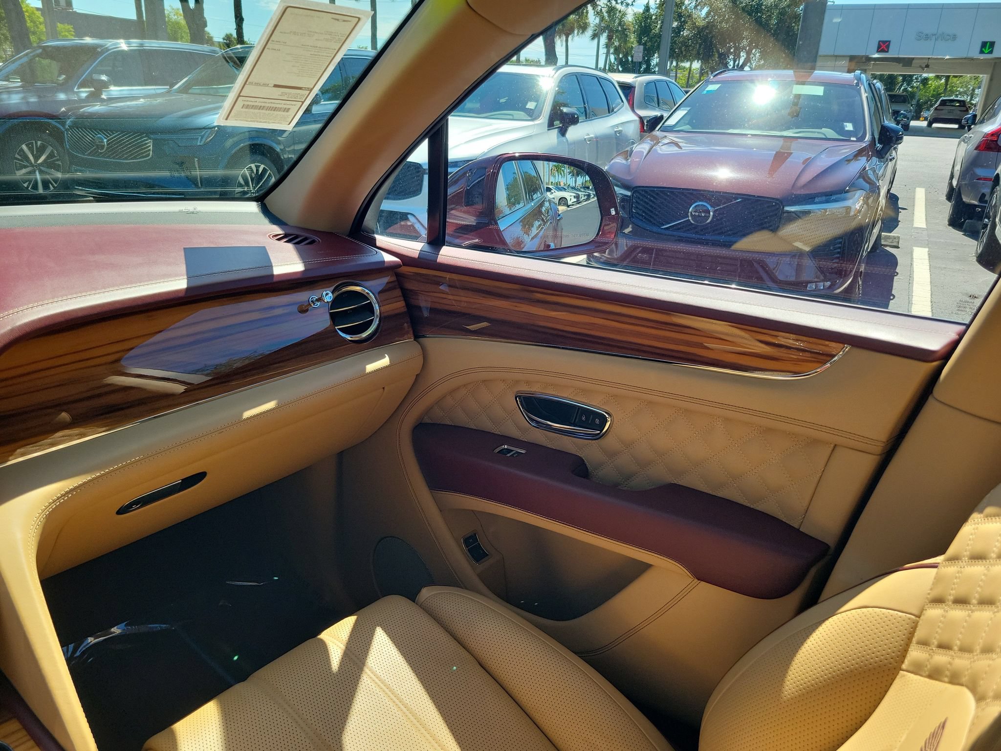Used 2022 Bentley Bentayga AWD/4WD image 15