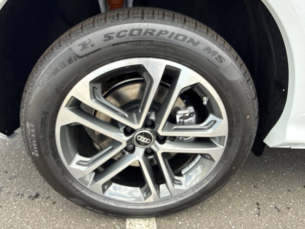 New 2026 Audi Q5 Premium Plus AWD/4WD image 13