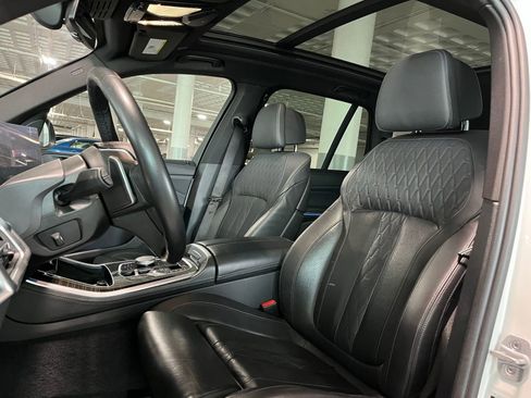 Used 2025 BMW X5 xDrive50e AWD/4WD image 15