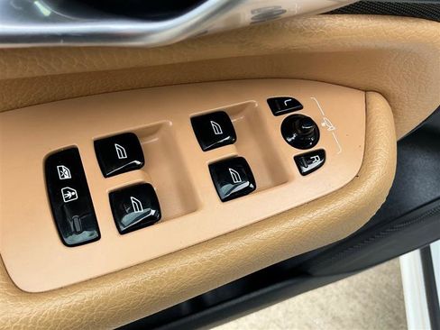 Used 2018 Volvo XC90 T6 Momentum w/ Momentum Plus Package image 29