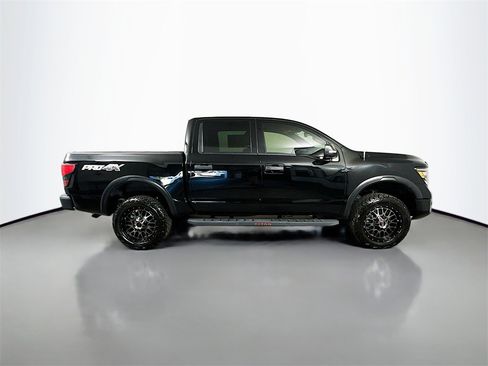 Used 2021 Nissan Titan PRO-4X w/ Pro-4x Convenience Package image 7