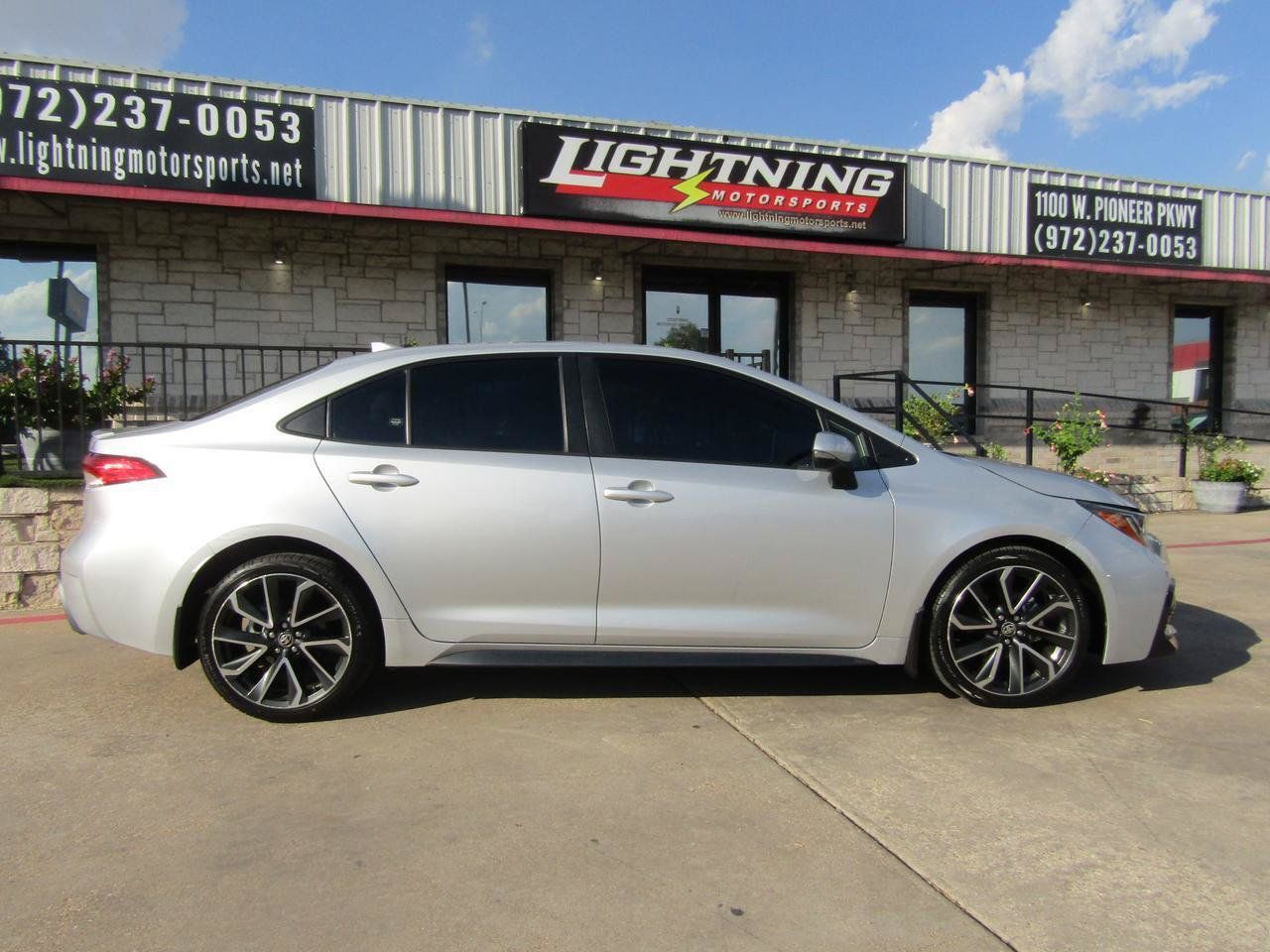 Used 2021 Toyota Corolla SE FWD image 5