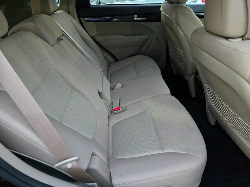 Used 2014 Kia Sorento LX FWD image 15