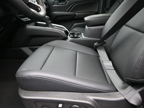 New 2026 Chevrolet Colorado Trail Boss AWD/4WD image 13