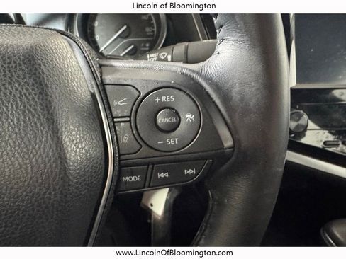 Used 2018 Toyota Camry SE image 36