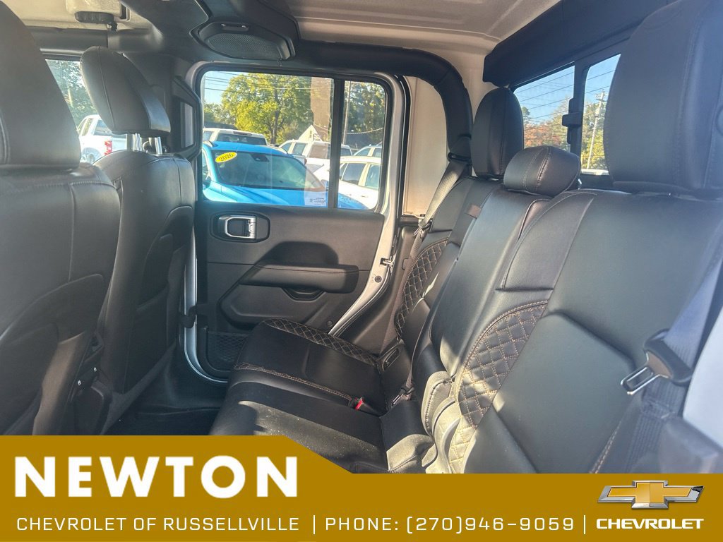 Used 2022 Jeep Gladiator Overland AWD/4WD image 10