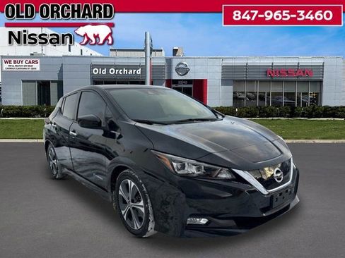 Used 2019 Nissan Leaf SV w/ SV Technology Package image 3