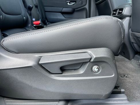 New 2026 Honda Pilot Touring image 38