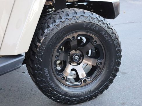 Used 2017 Jeep Wrangler Freedom Edition image 56