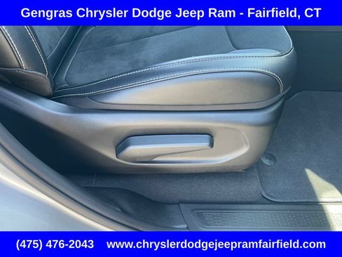 Certified 2024 Jeep Grand Cherokee Altitude AWD/4WD image 17