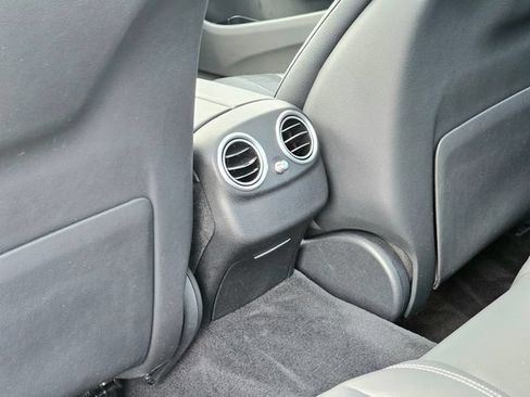Certified 2020 Mercedes-Benz E 350 4MATIC Sedan w/ Parking Assistance Package image 27