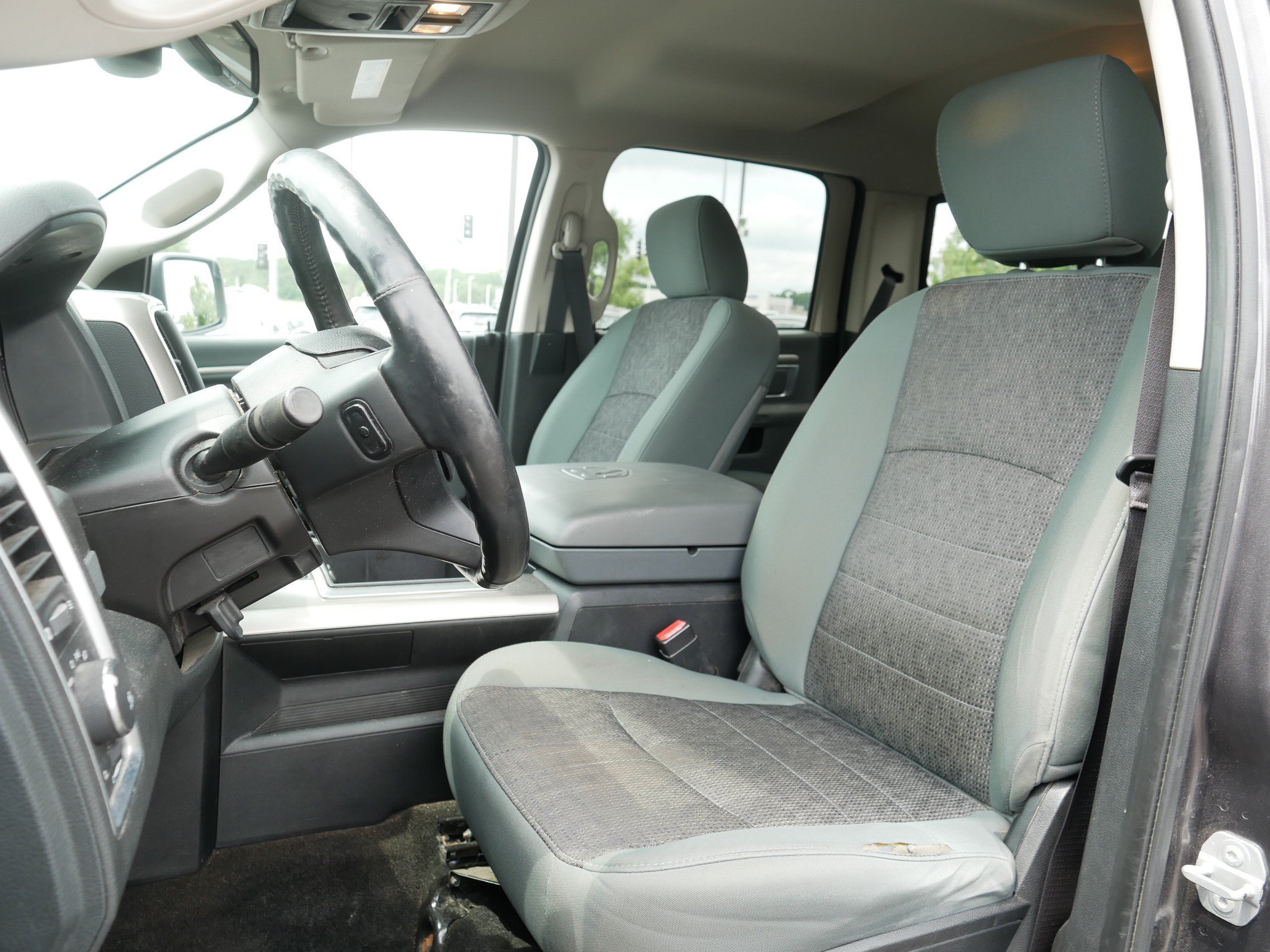 Used 2015 RAM 1500 Lone Star AWD/4WD image 14