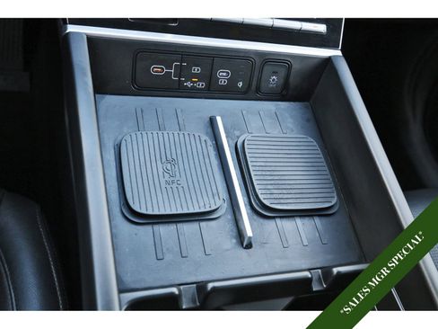 Used 2024 Hyundai Santa Fe Limited AWD/4WD image 28