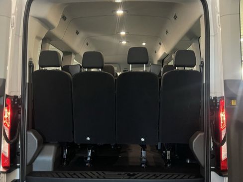 Used 2024 Ford Transit 350 XL image 21