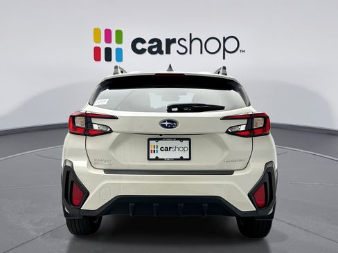 Used 2024 Subaru Crosstrek 2.0i Premium AWD/4WD image 4