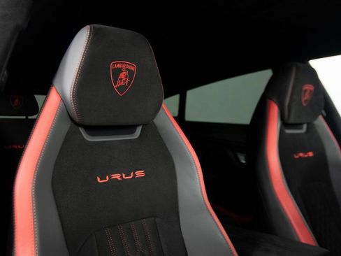 Used 2023 Lamborghini Urus Performante image 34
