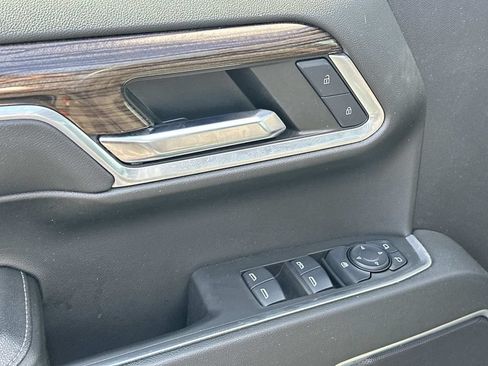 Used 2024 Chevrolet Silverado 1500 LT AWD/4WD image 16