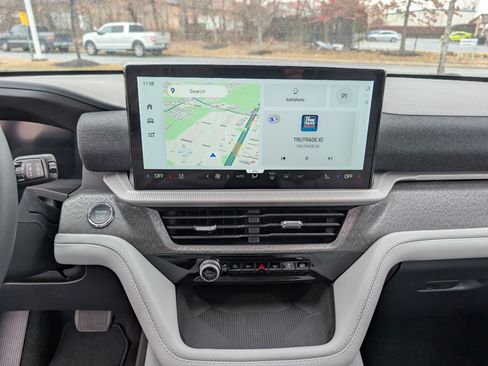 New 2026 Ford Explorer Platinum w/ LUX Leather Package image 17