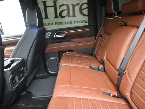 Used 2025 GMC Sierra 2500 Denali Ultimate w/ Max Trailering Package AWD/4WD image 22