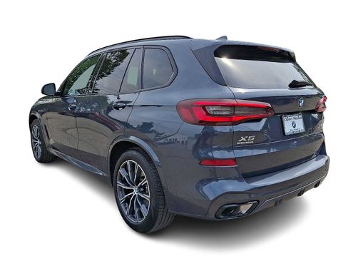 Used 2021 BMW X5 xDrive40i w/ M Sport Package AWD/4WD image 4