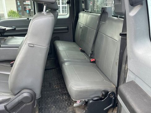 Used 2012 Ford F350 XL w/ Skid Plate Pkg image 10