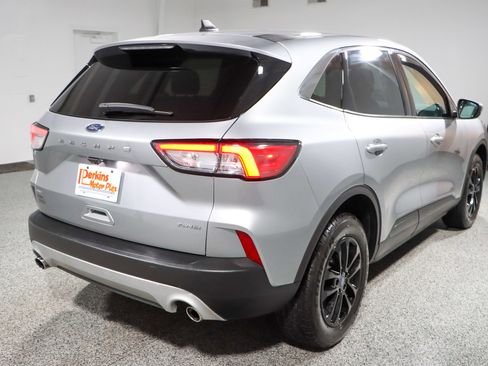 Used 2021 Ford Escape SE w/ Cold Weather Package image 7