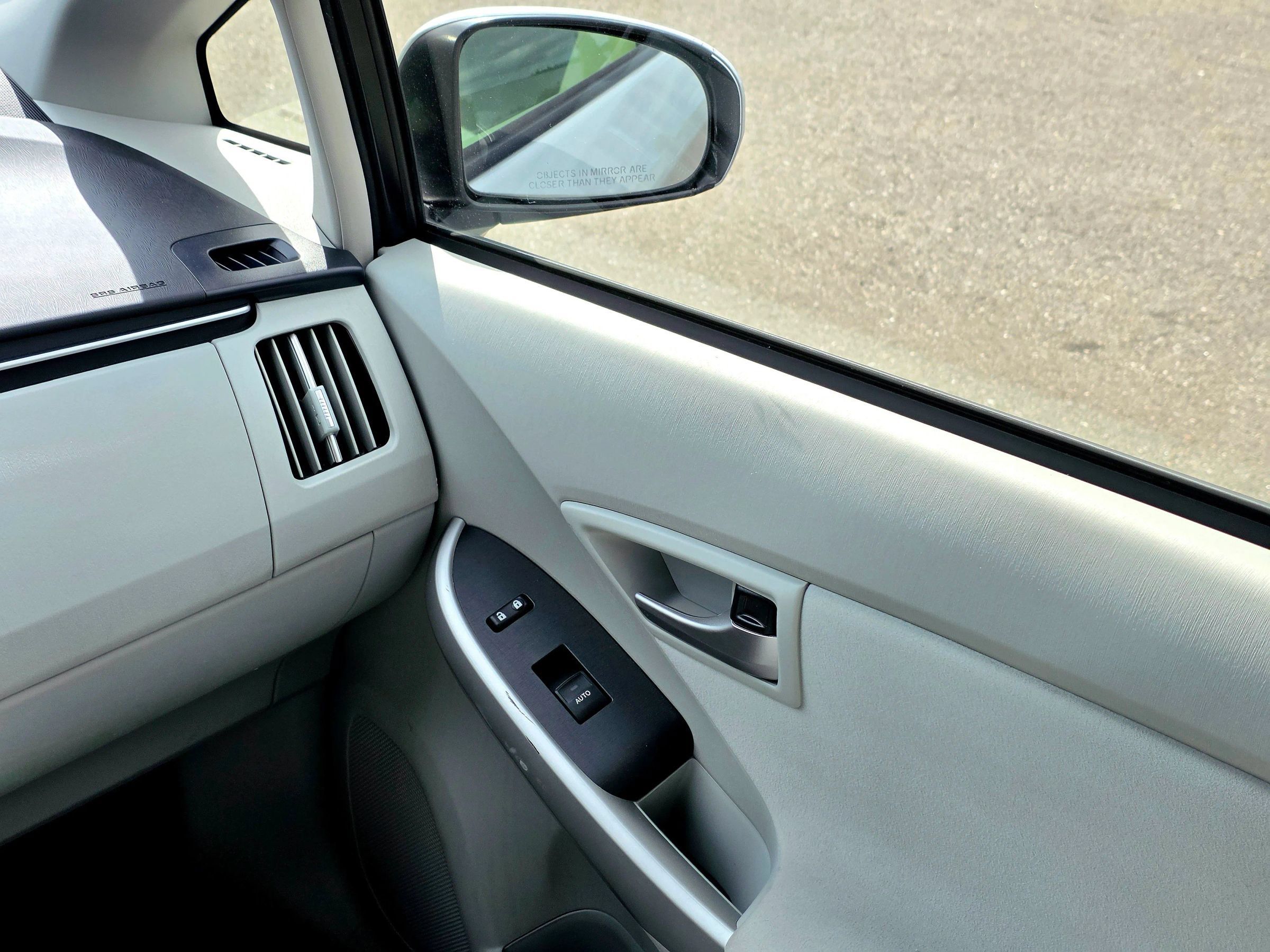 Used 2012 Toyota Prius Two FWD image 35