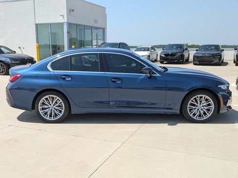 Used 2024 BMW 330i xDrive Sedan w/ Convenience Package AWD/4WD image 4