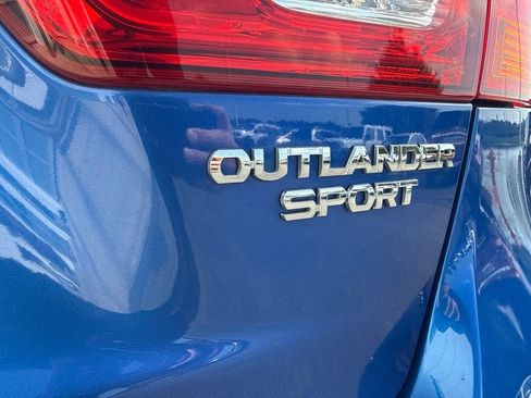Used 2017 Mitsubishi Outlander Sport ES FWD image 4