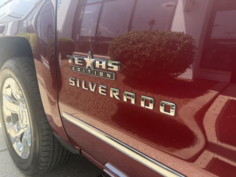 Used 2017 Chevrolet Silverado 1500 LTZ Z71 AWD/4WD image 14