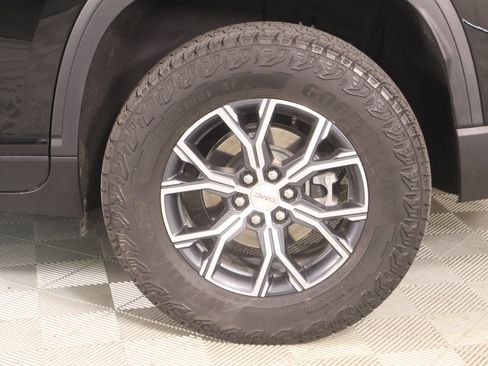 Used 2024 GMC Acadia AT4 w/ Luxury Package AWD/4WD image 22
