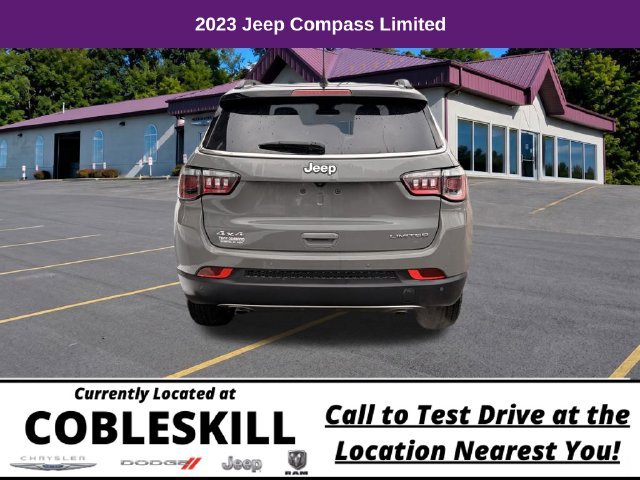 Used 2023 Jeep Compass Limited AWD/4WD image 5