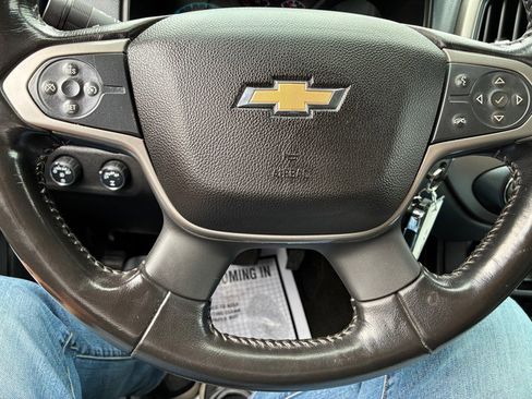 Used 2017 Chevrolet Colorado Z71 image 11