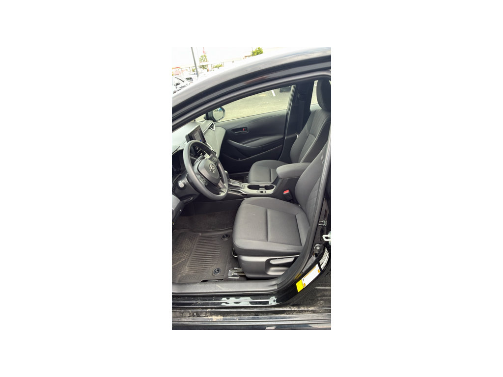Used 2026 Toyota Corolla LE FWD image 9