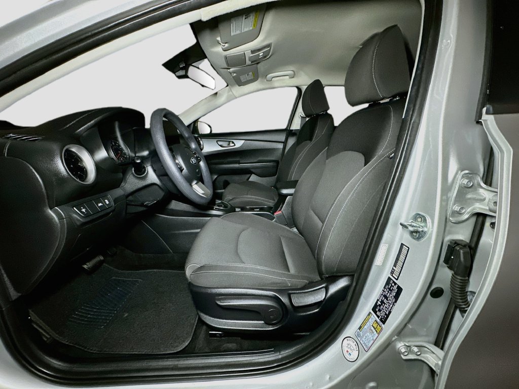 Used 2021 Kia Forte LXS FWD image 20