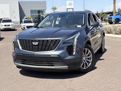 Used 2019 Cadillac XT4 Premium Luxury FWD image 3