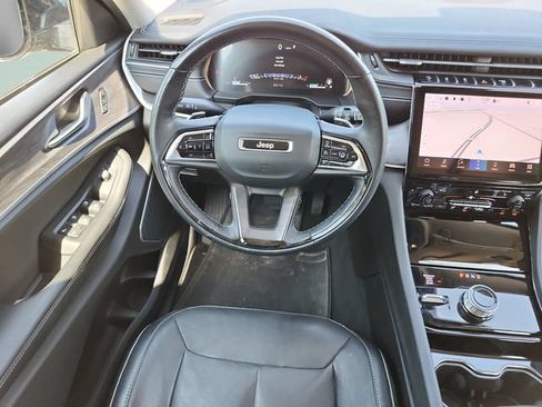 Used 2022 Jeep Grand Cherokee Limited AWD/4WD image 15