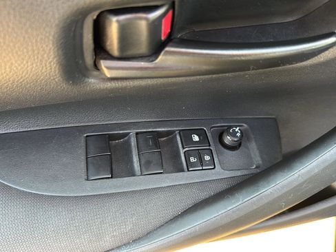 Used 2023 Toyota Corolla LE FWD image 12