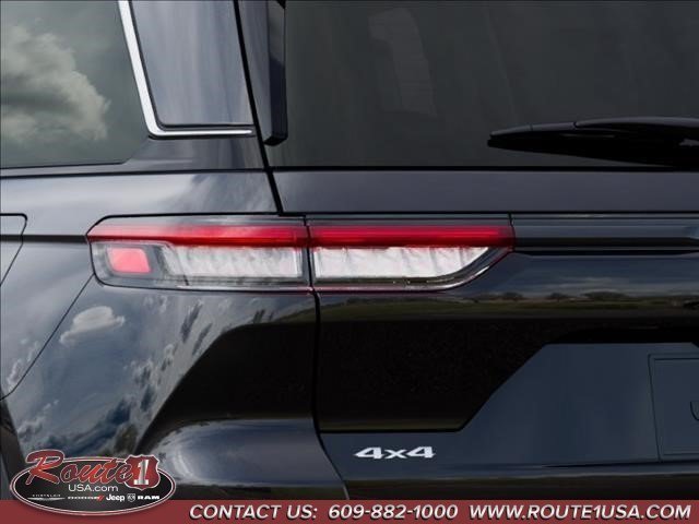 New 2026 Jeep Grand Cherokee Laredo w/ MOPAR Finishing Package AWD/4WD image 10