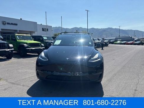 Used 2021 Tesla Model Y Long Range AWD/4WD image 3