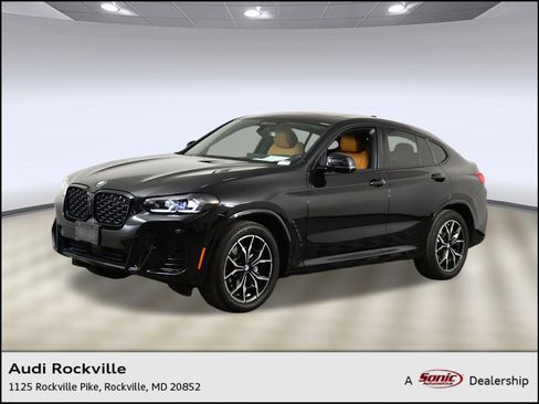 Used 2024 BMW X4 xDrive30i w/ Premium Package image 1