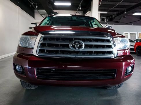 Used 2010 Toyota Sequoia Limited AWD/4WD image 14