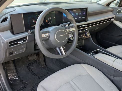 Used 2025 Hyundai Sonata SEL FWD image 14