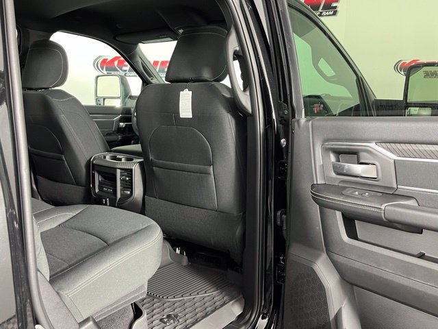 New 2027 RAM 3500 Big Horn AWD/4WD image 27