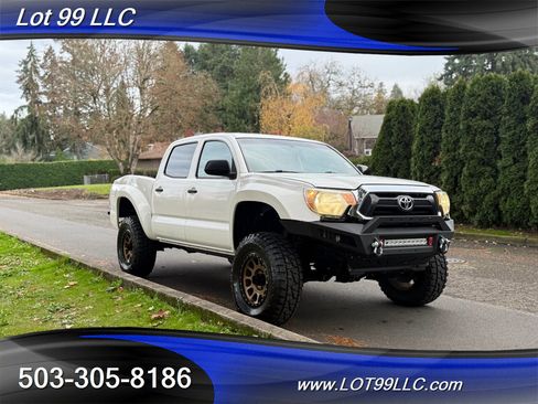Used 2012 Toyota Tacoma PreRunner w/ SR5 Pkg image 4