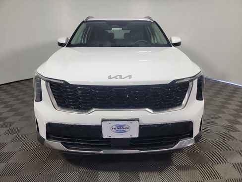 Certified 2025 Kia Sorento EX image 13