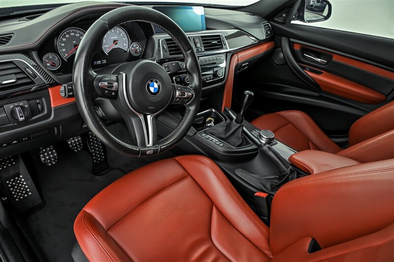 Used 2018 BMW M3 RWD image 16